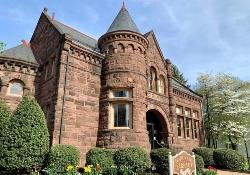 Amelia S. Givin Library exterior photo